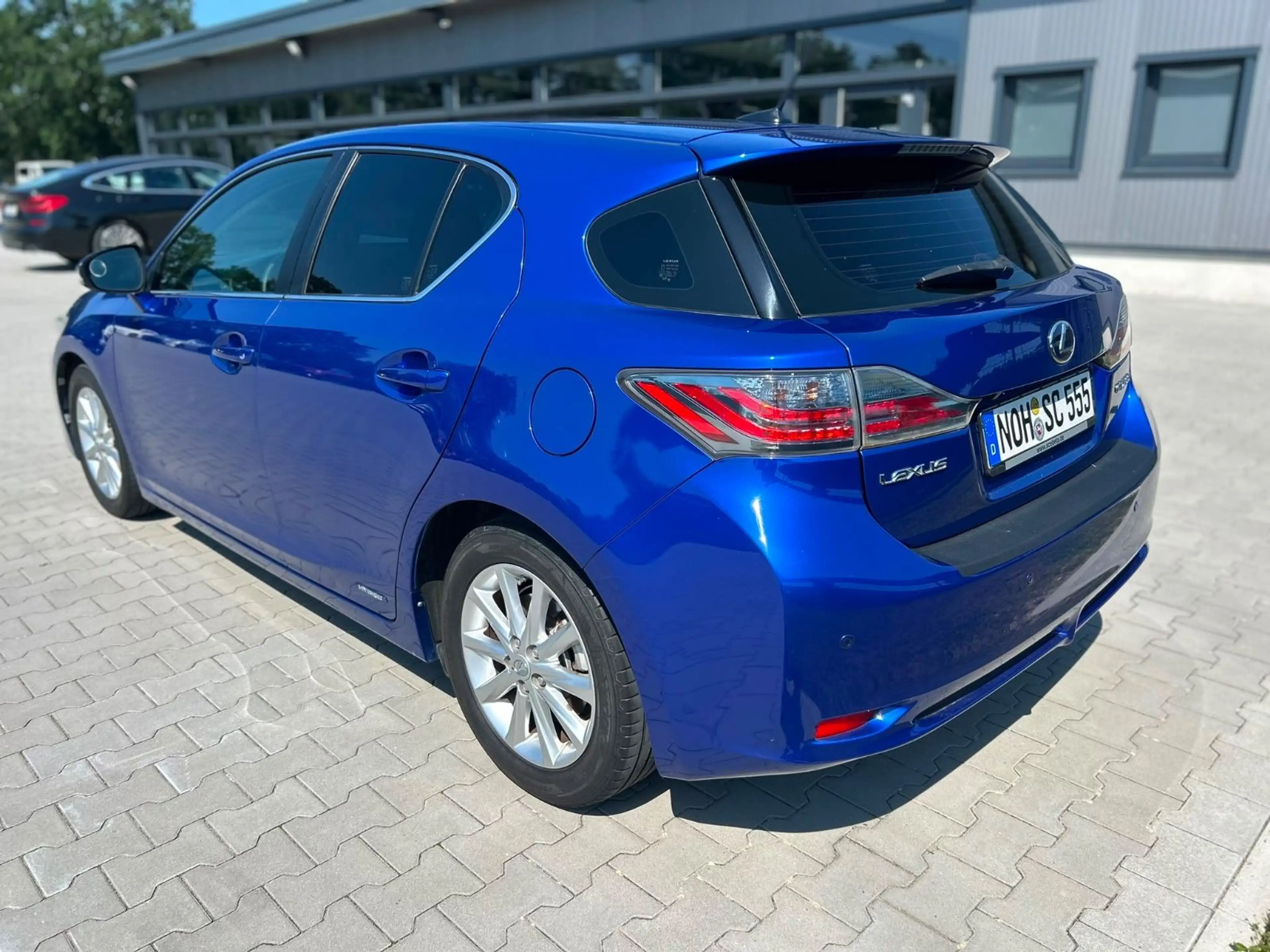 Lexus CT 200h Executive*Navi*Kam*Tempomat*Standheizung — photo 2