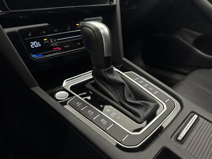 Volkswagen Arteon 2023, foto 27