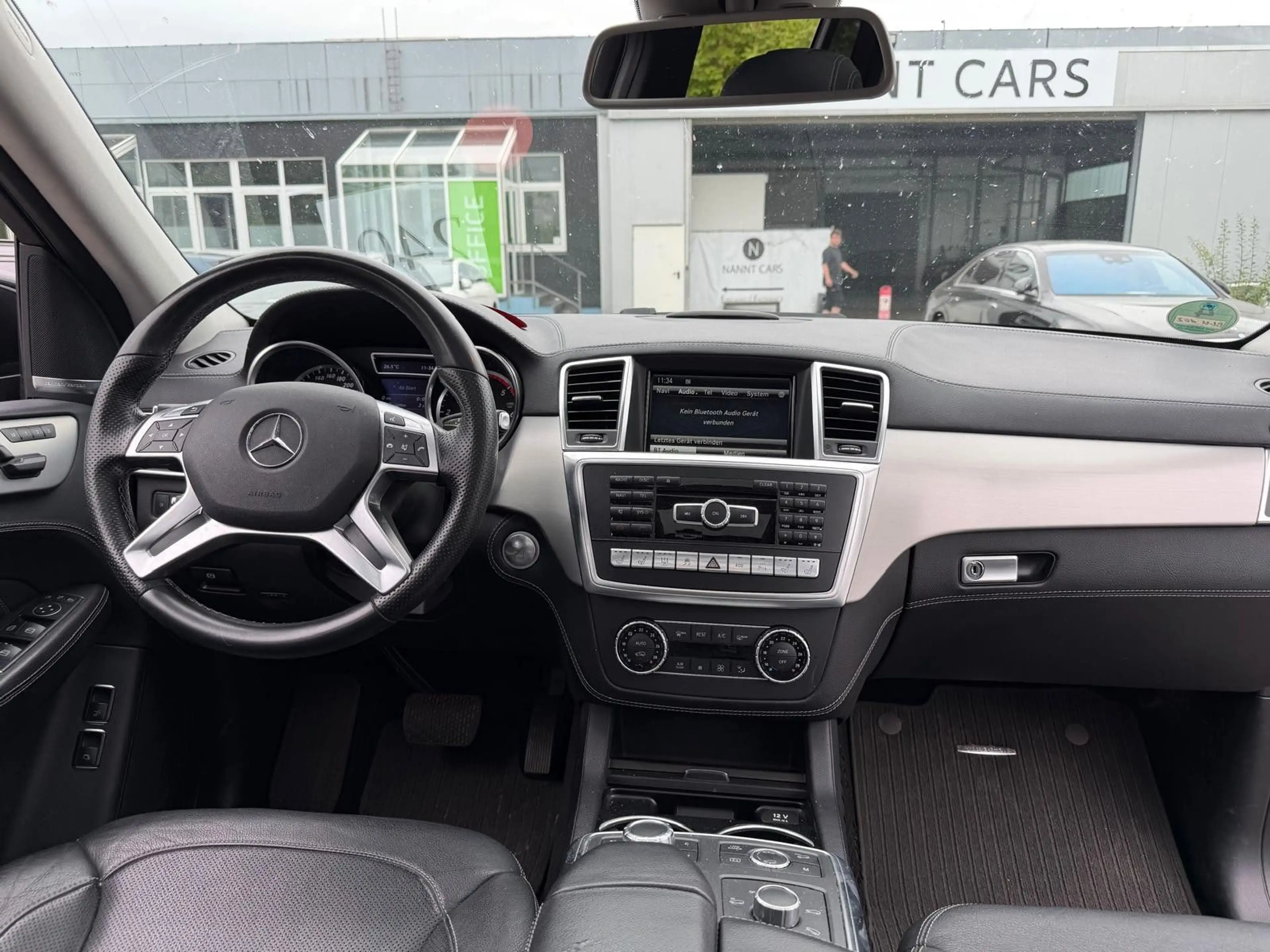 Mercedes-Benz GL 350 BT 4Matic*MAXIVOLL*2.HD*SCHECKHEFT — photo 15