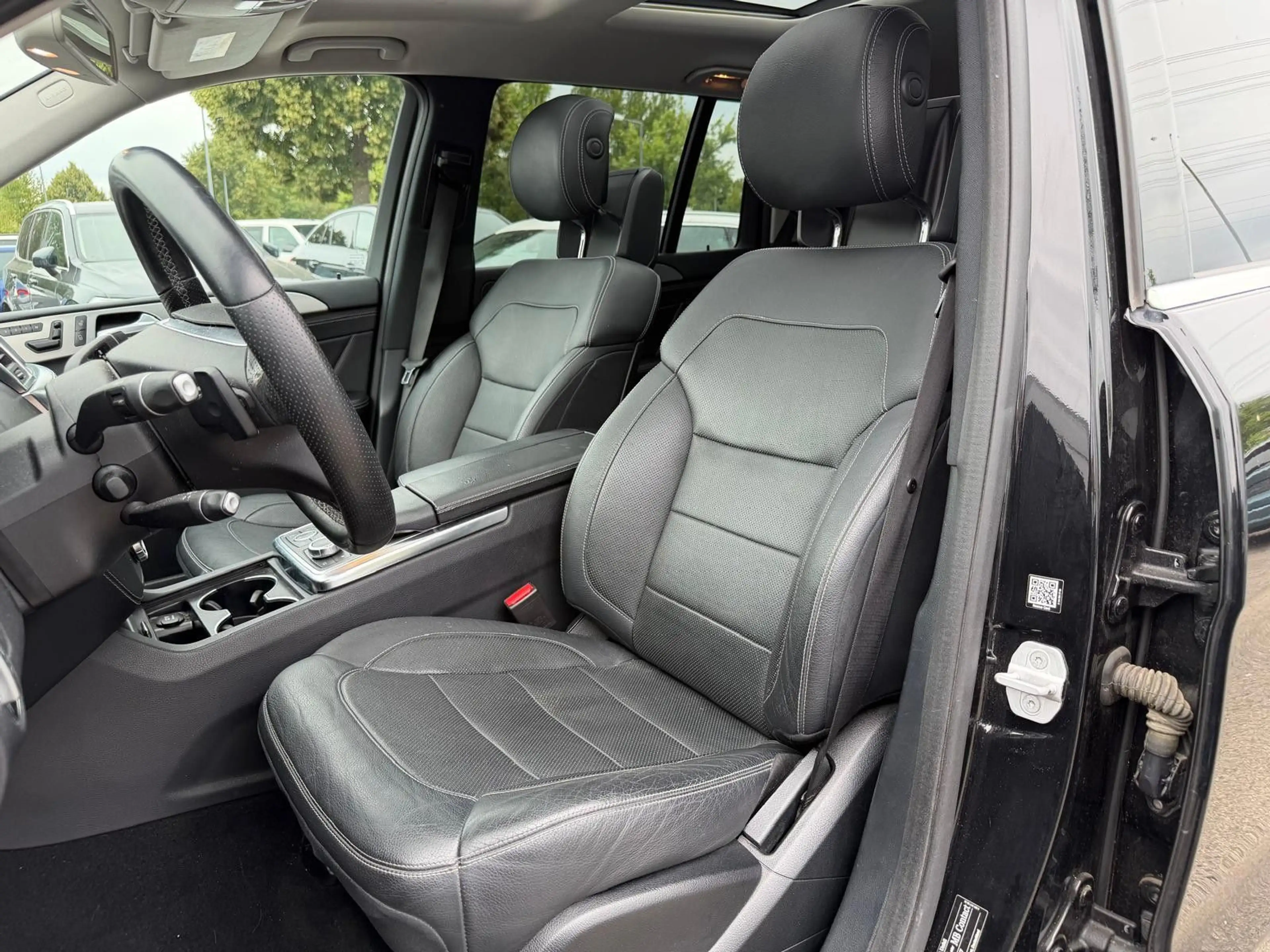 Mercedes-Benz GL 350 BT 4Matic*MAXIVOLL*2.HD*SCHECKHEFT — photo 8