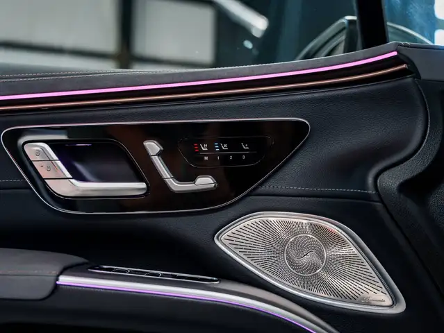 Mercedes-Benz EQS view 12