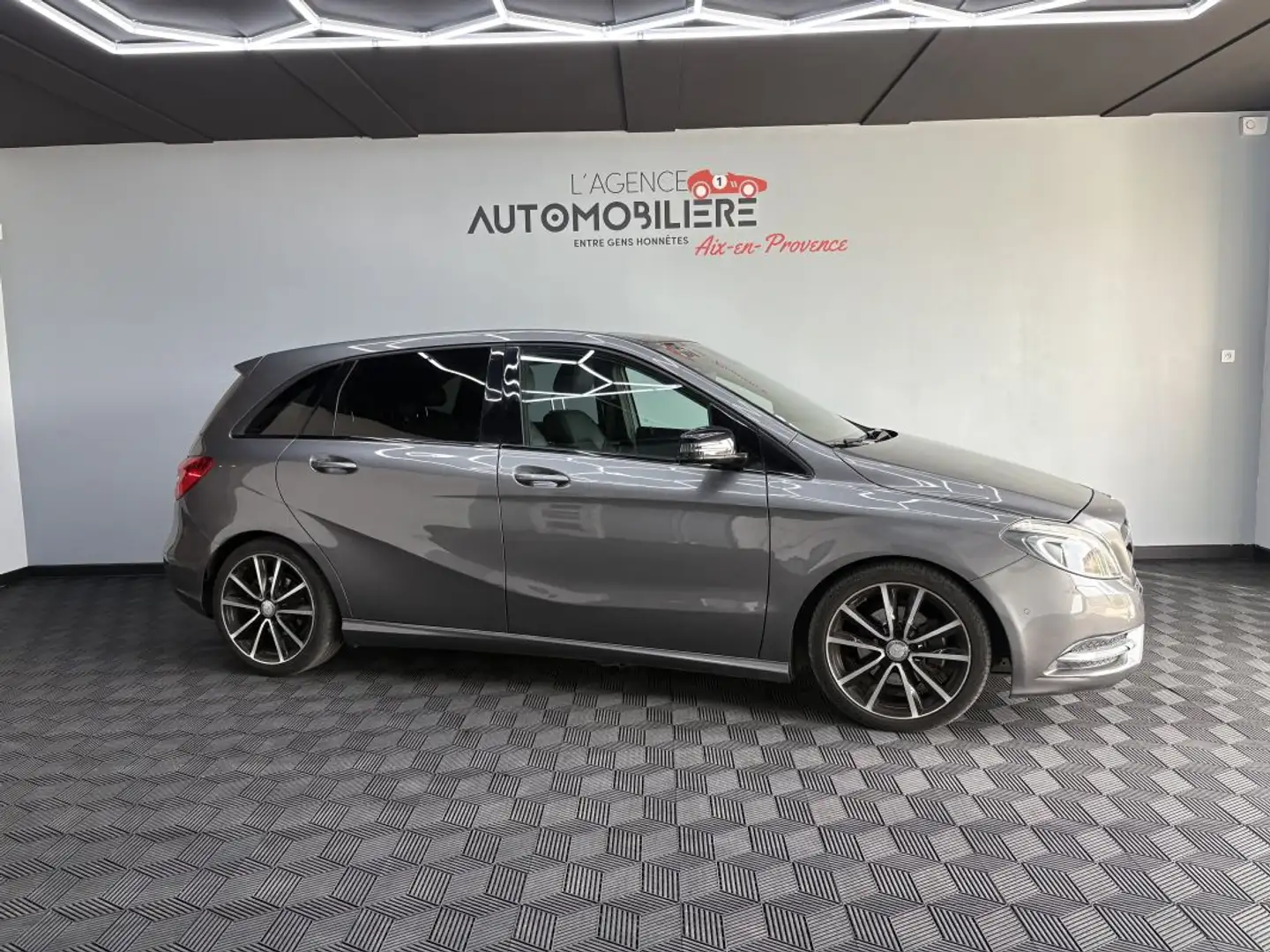 Mercedes-Benz B 180 1.8 180 CDI Finition Sport 109 CV Gris - 2