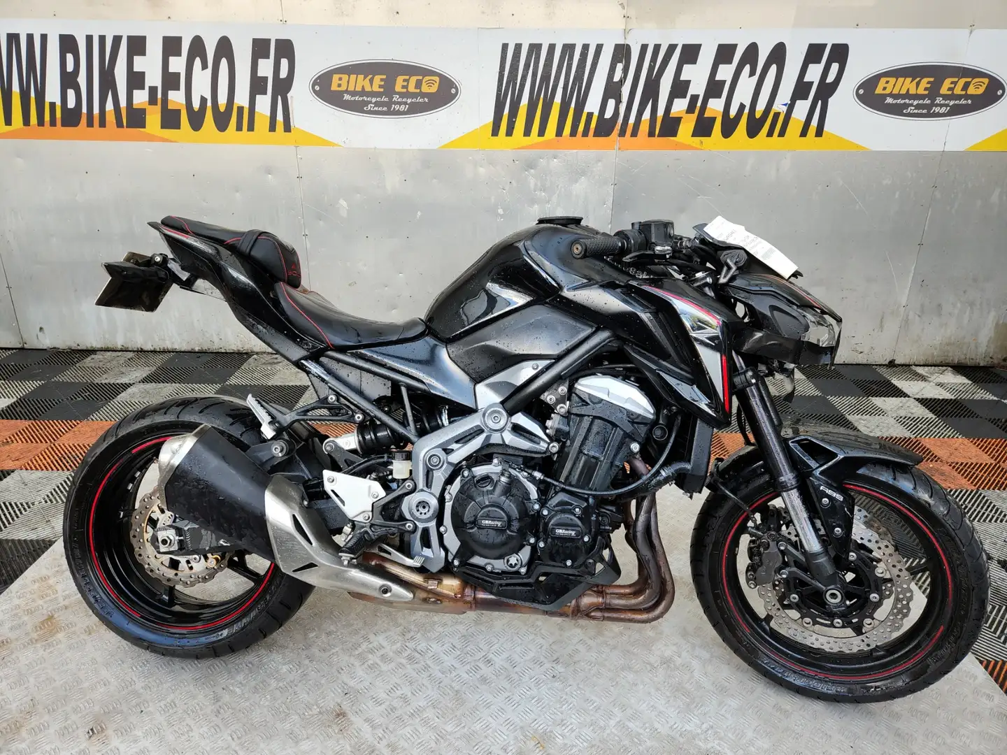 Kawasaki Z 900 Noir - 1