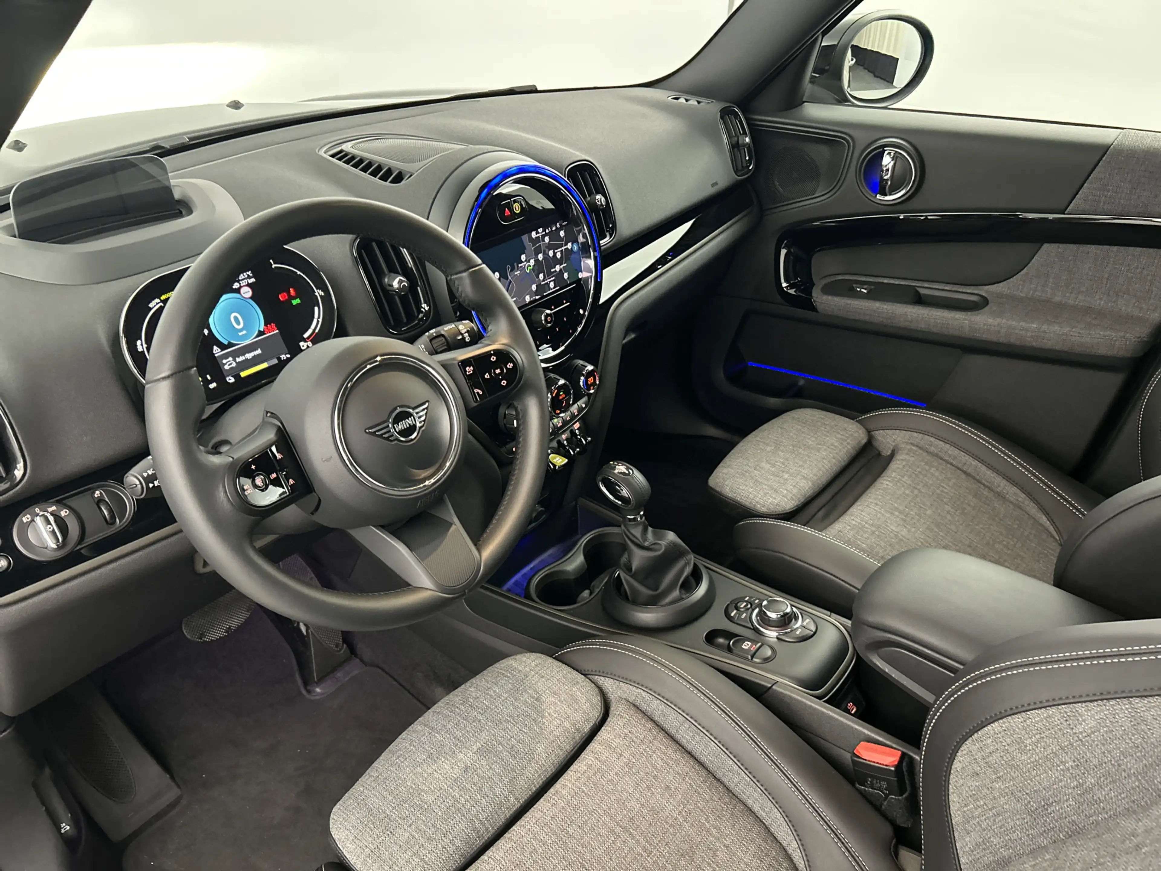MINI Cooper SE Countryman ALL4 Premium+ Memory/Head-Up Display/Camera — photo 14