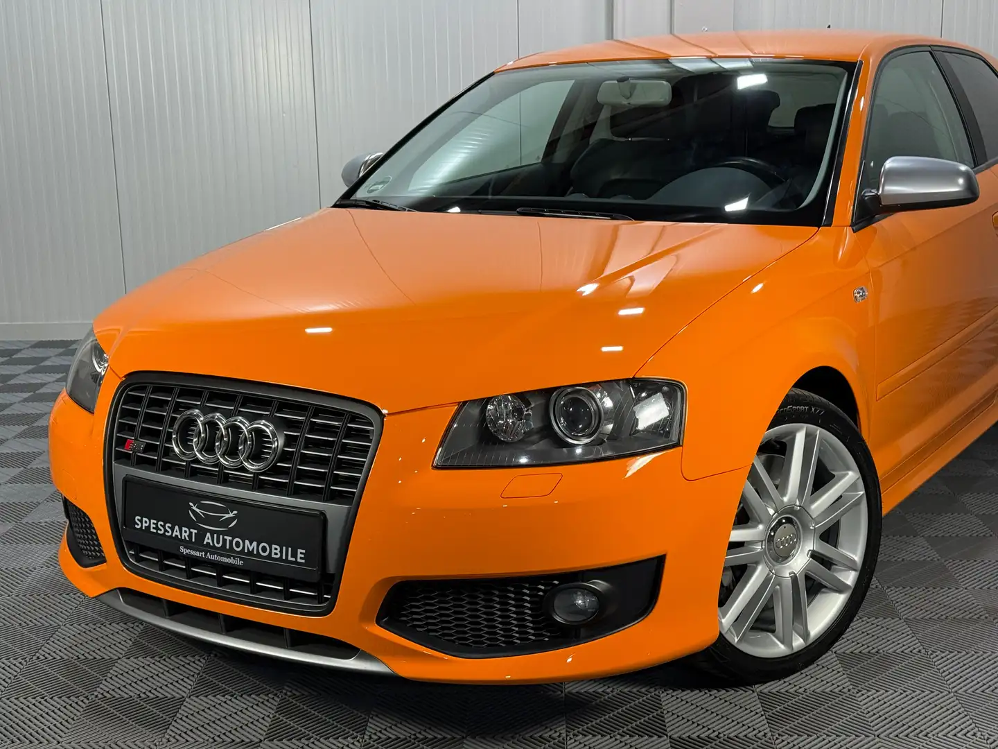 Audi S3 8P 2.0 TFSI quattro|Exclusive|Glutorange|Bull-X Orange - 2