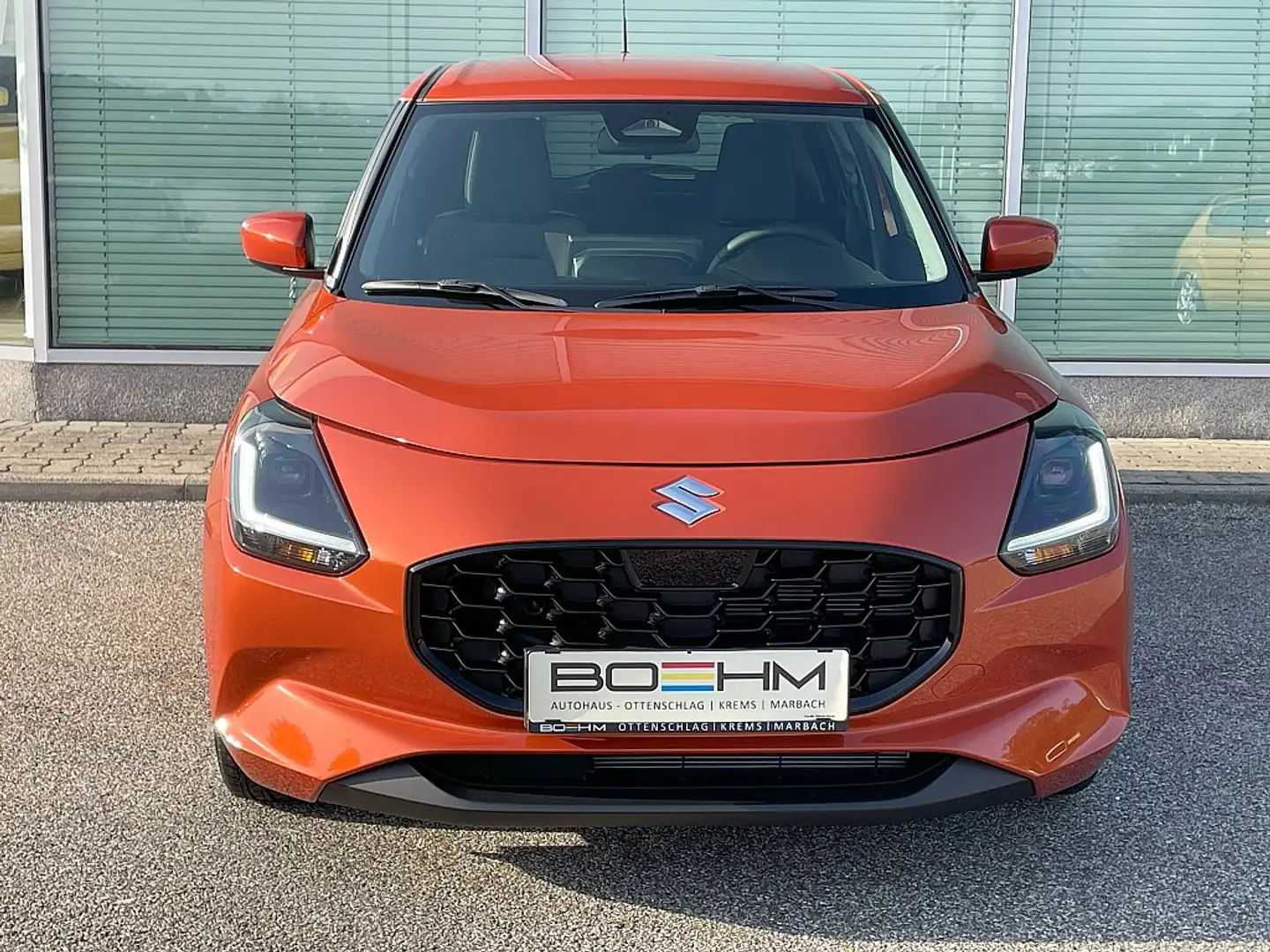 Suzuki Swift 83PS.Benzin Shine-Ausstattung Orange - 2