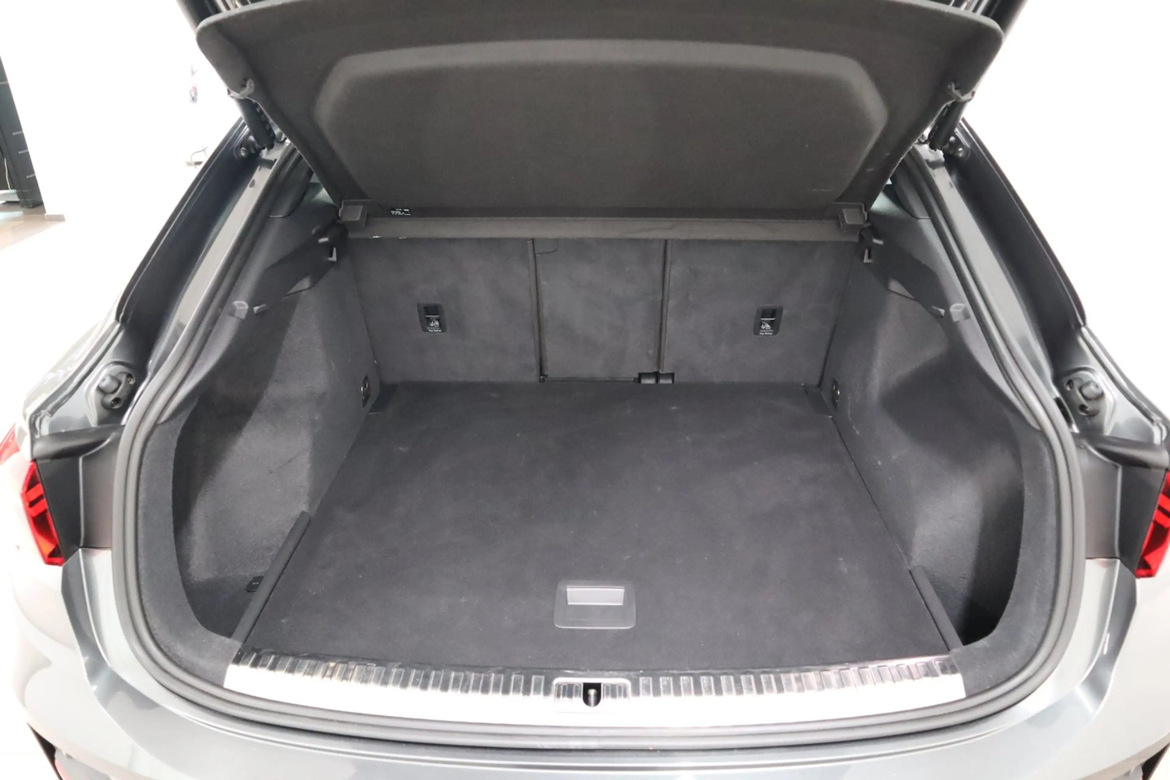 Audi Q3 35 TFSI S line exterieur — photo 7