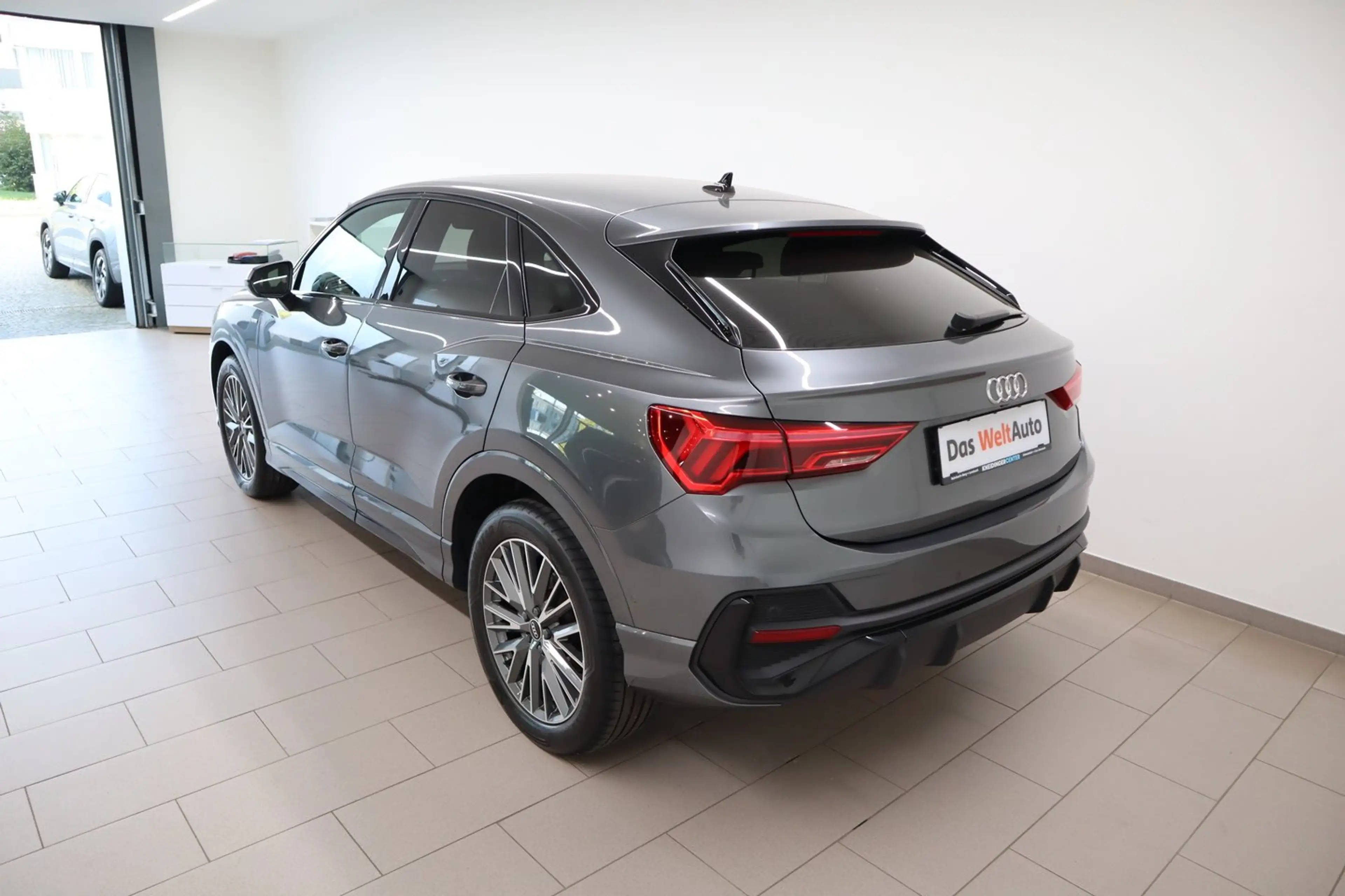 Audi Q3 35 TFSI S line exterieur — photo 5