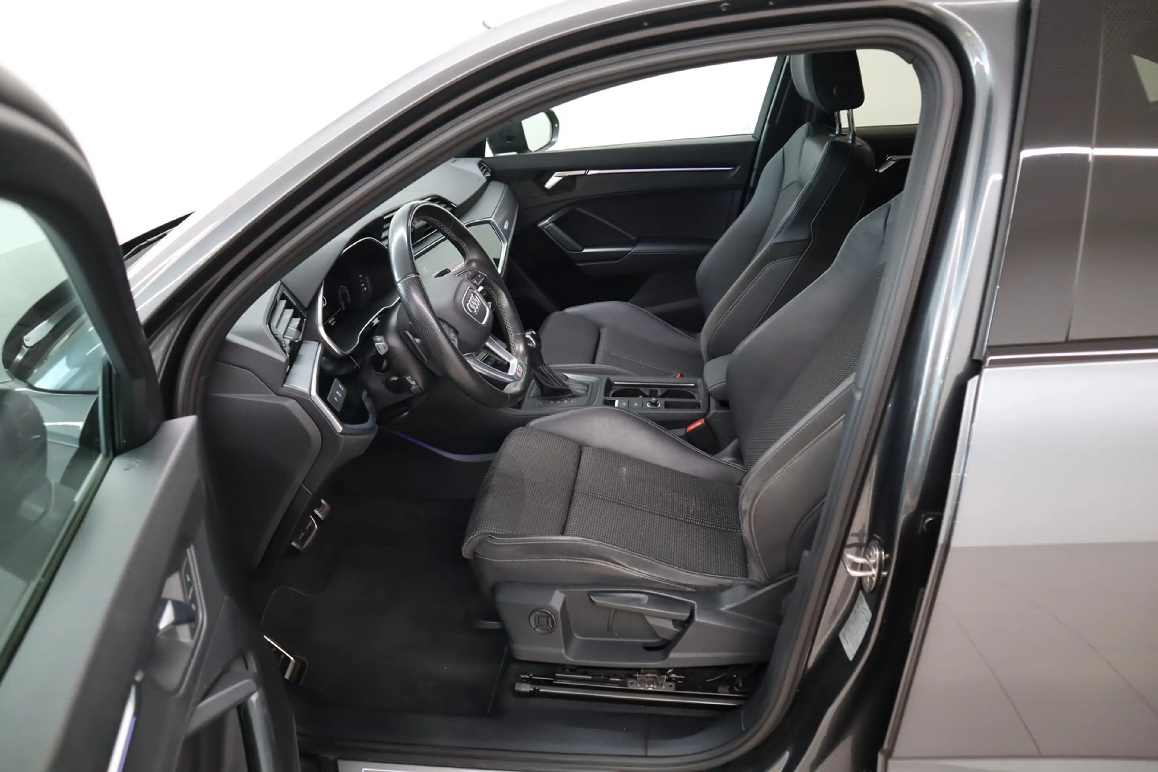 Audi Q3 35 TFSI S line exterieur — photo 10