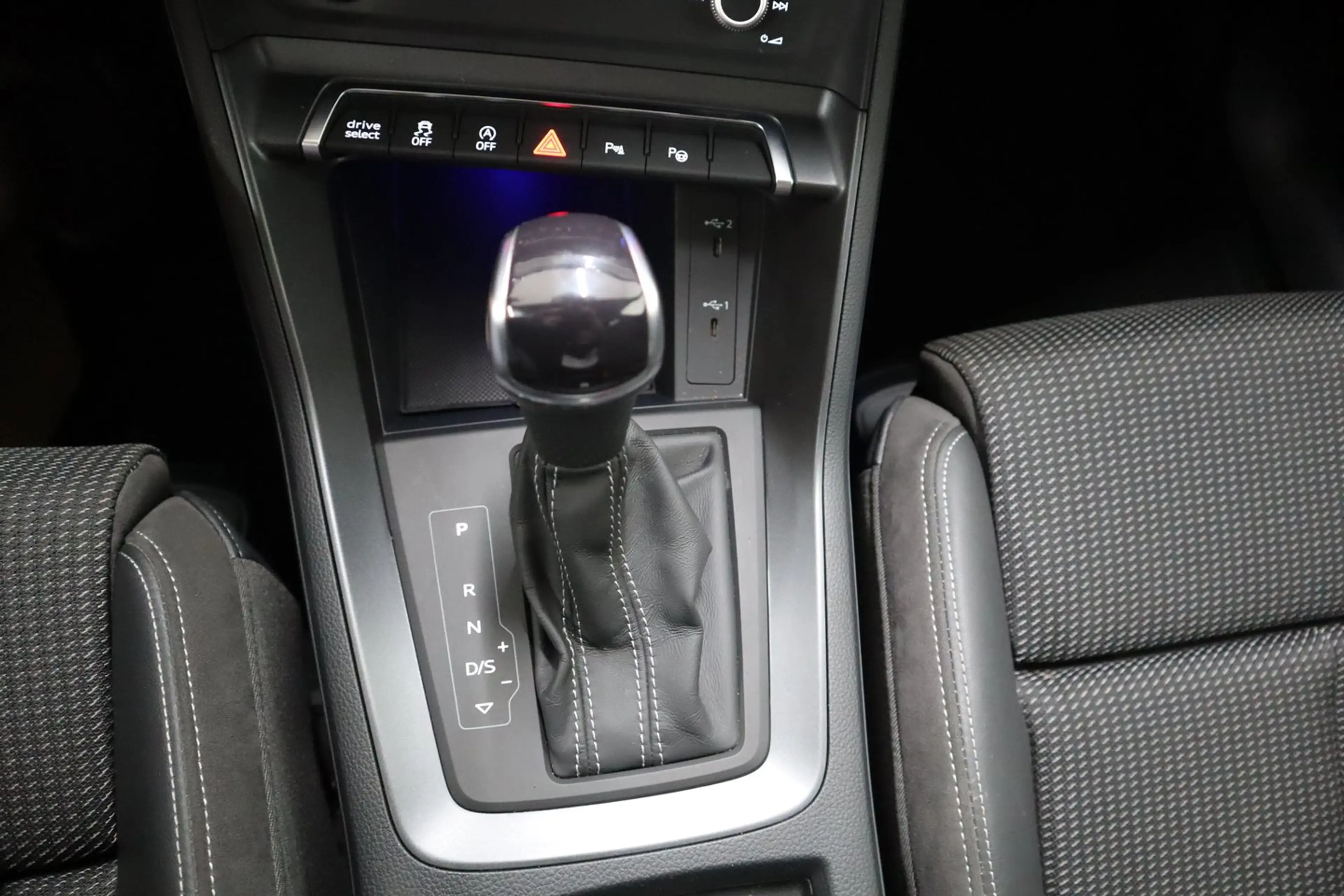 Audi Q3 35 TFSI S line exterieur — photo 15
