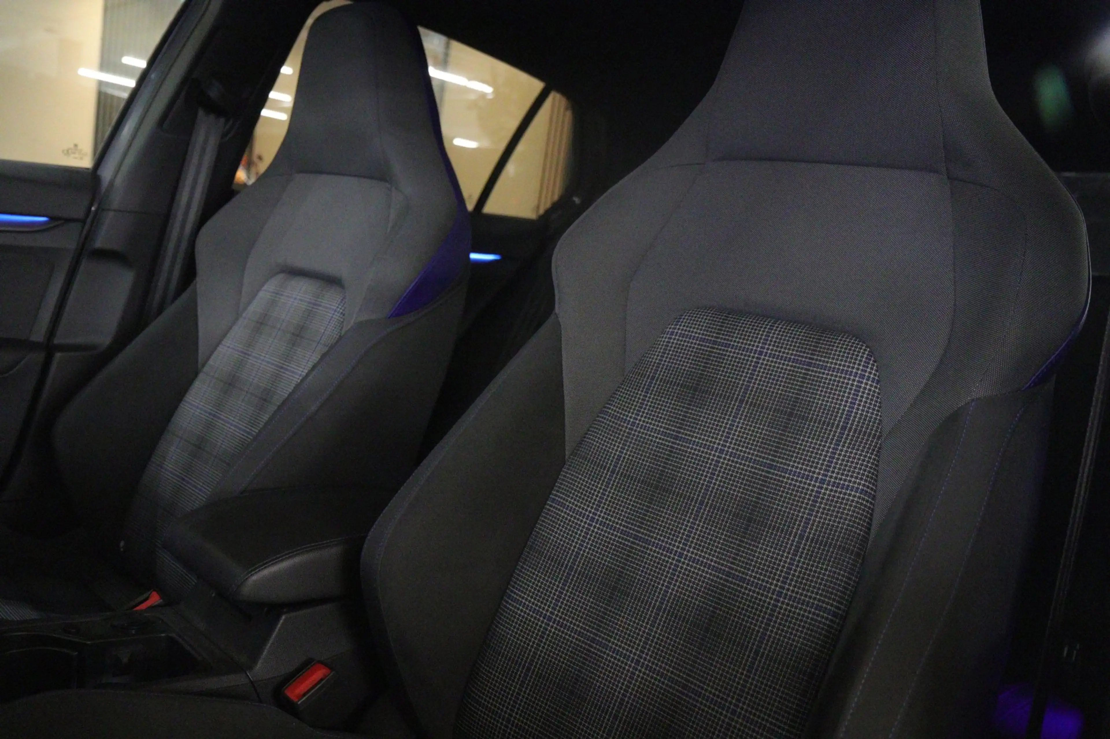 Volkswagen Golf GTE 1.4 eHybrid BLACKSTYLE/PANO/CARPLAY/SFEERVER/VOL — photo 13