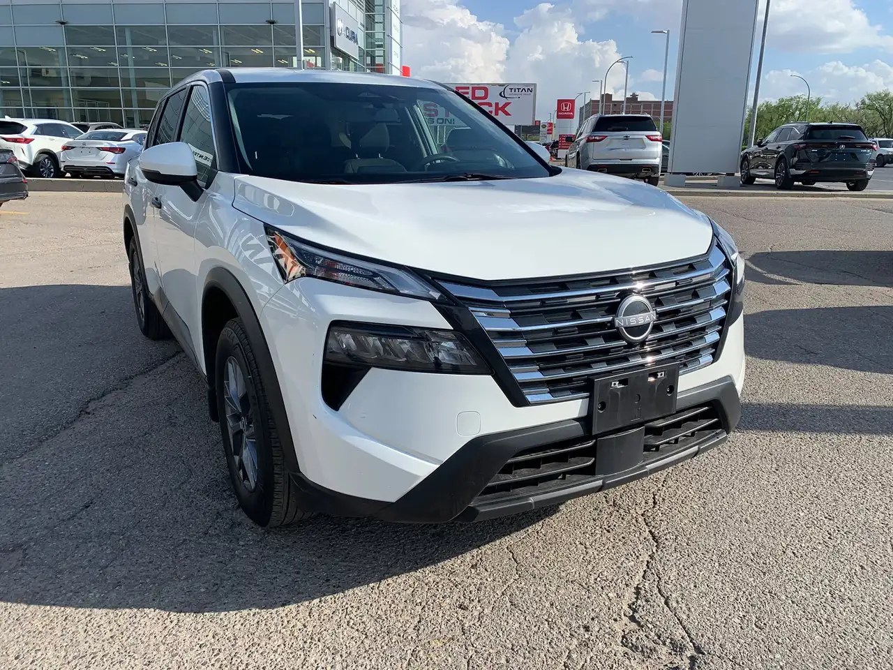 Nissan Rogue снимка Nissan Rogue