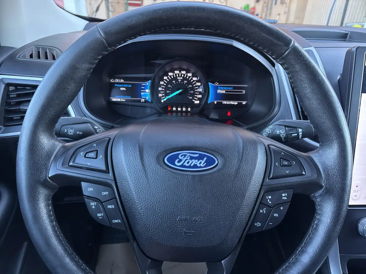 Ford Edge снимка Ford Edge