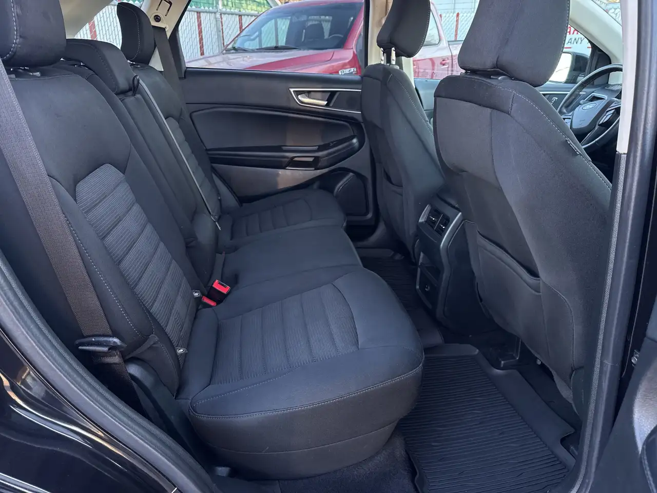 Ford Edge снимка Ford Edge