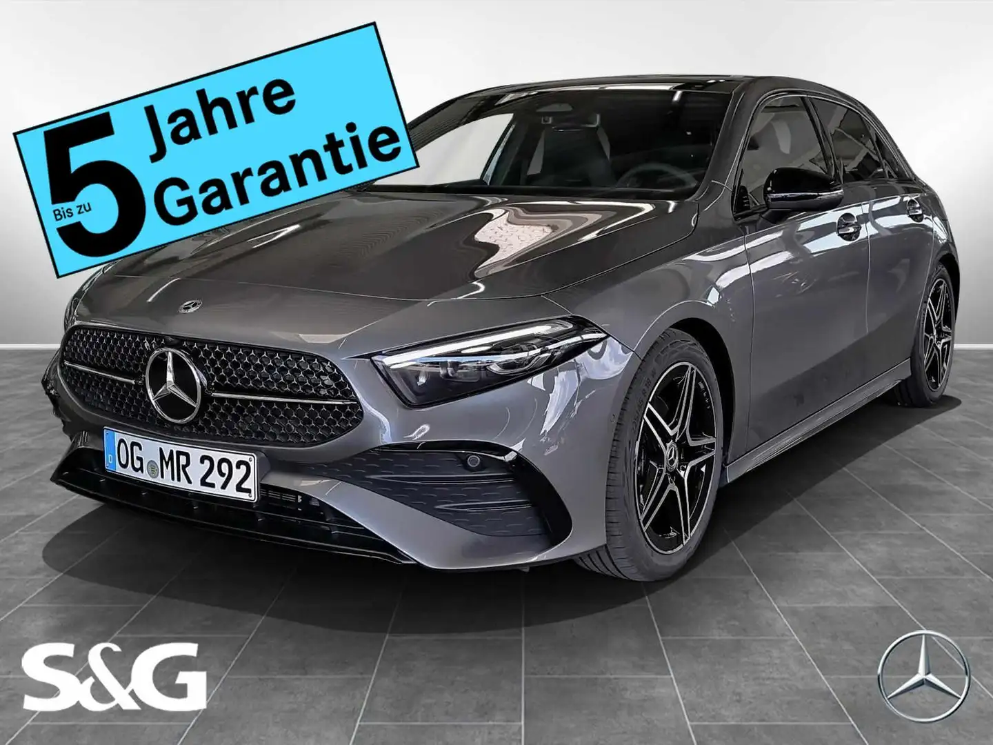 Mercedes-Benz A 200 AMG MBUX+RüKam+M-LED+Pano+Totwink+Distroni Grau - 1