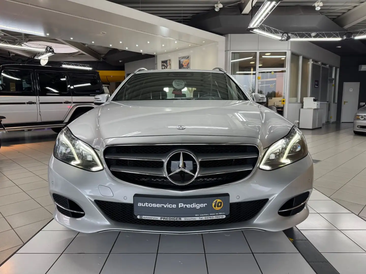 Mercedes-Benz E 250 E -Klasse T-Modell*LED*ACC*NAVI* Argent - 2