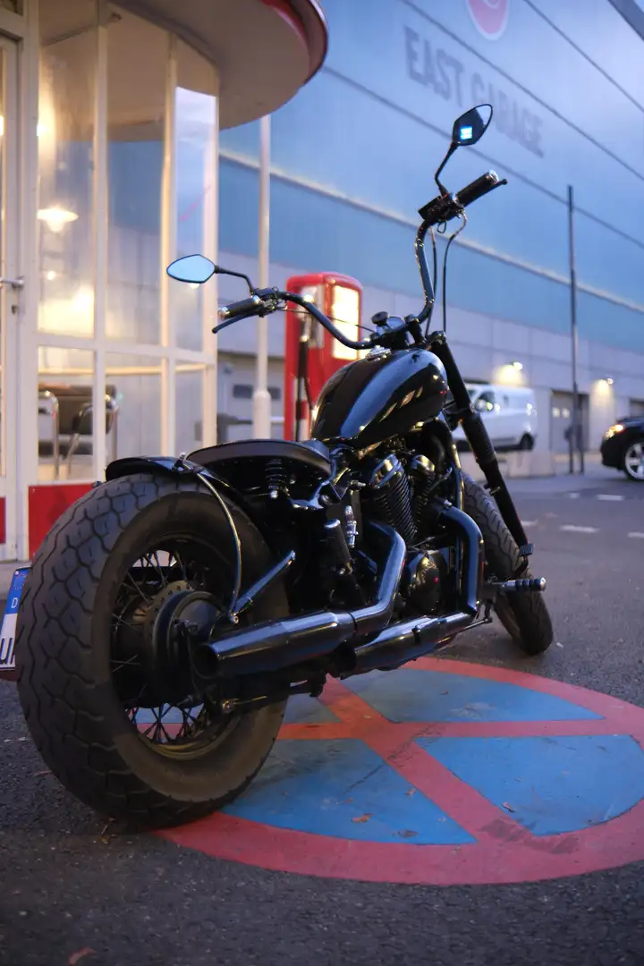 Honda Shadow 600 Bobber VT Custom Schwarz - 1