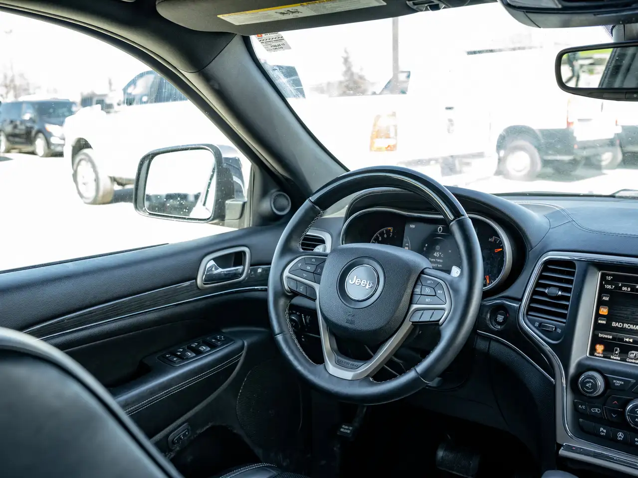 Jeep Grand Cherokee снимка Jeep Grand Cherokee