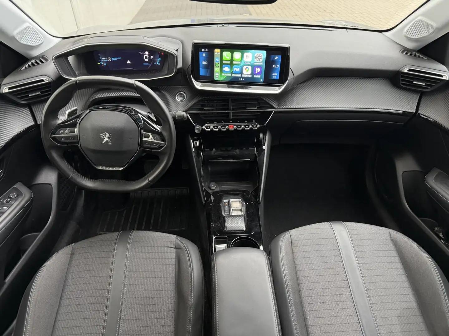 Peugeot 208 1.2 Allure - virtual cockpit - CarPlay - keyless Gris - 2