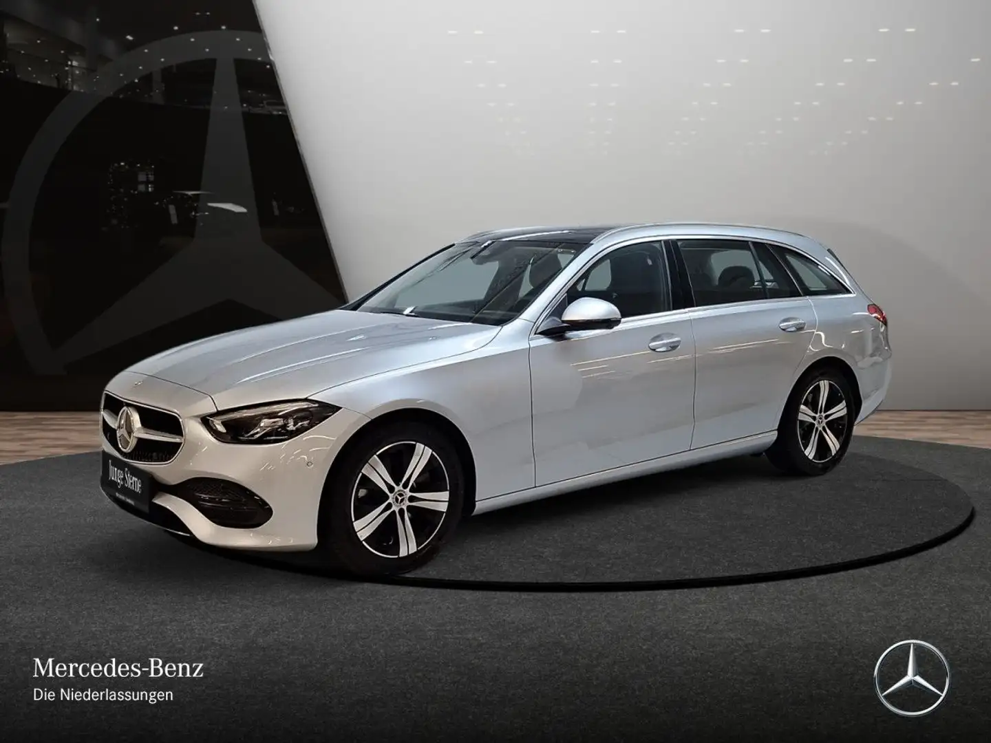 Mercedes-Benz C 200 T AVANTG+PANO+360+LED+KEYLESS+9G Silber - 2