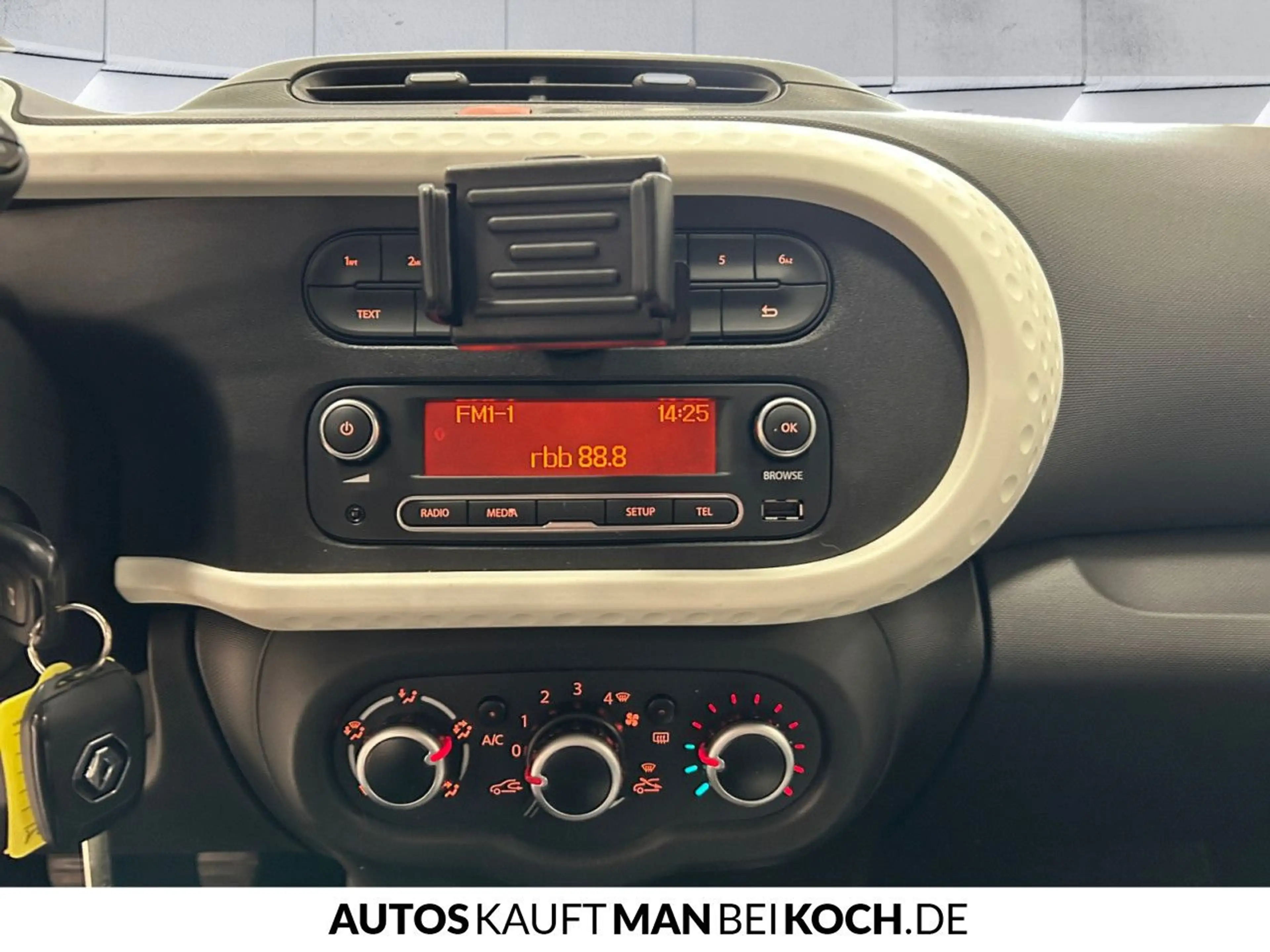 Renault Twingo SCe 75 LIMITED KLIMA BT EFH Bluetooth — photo 13