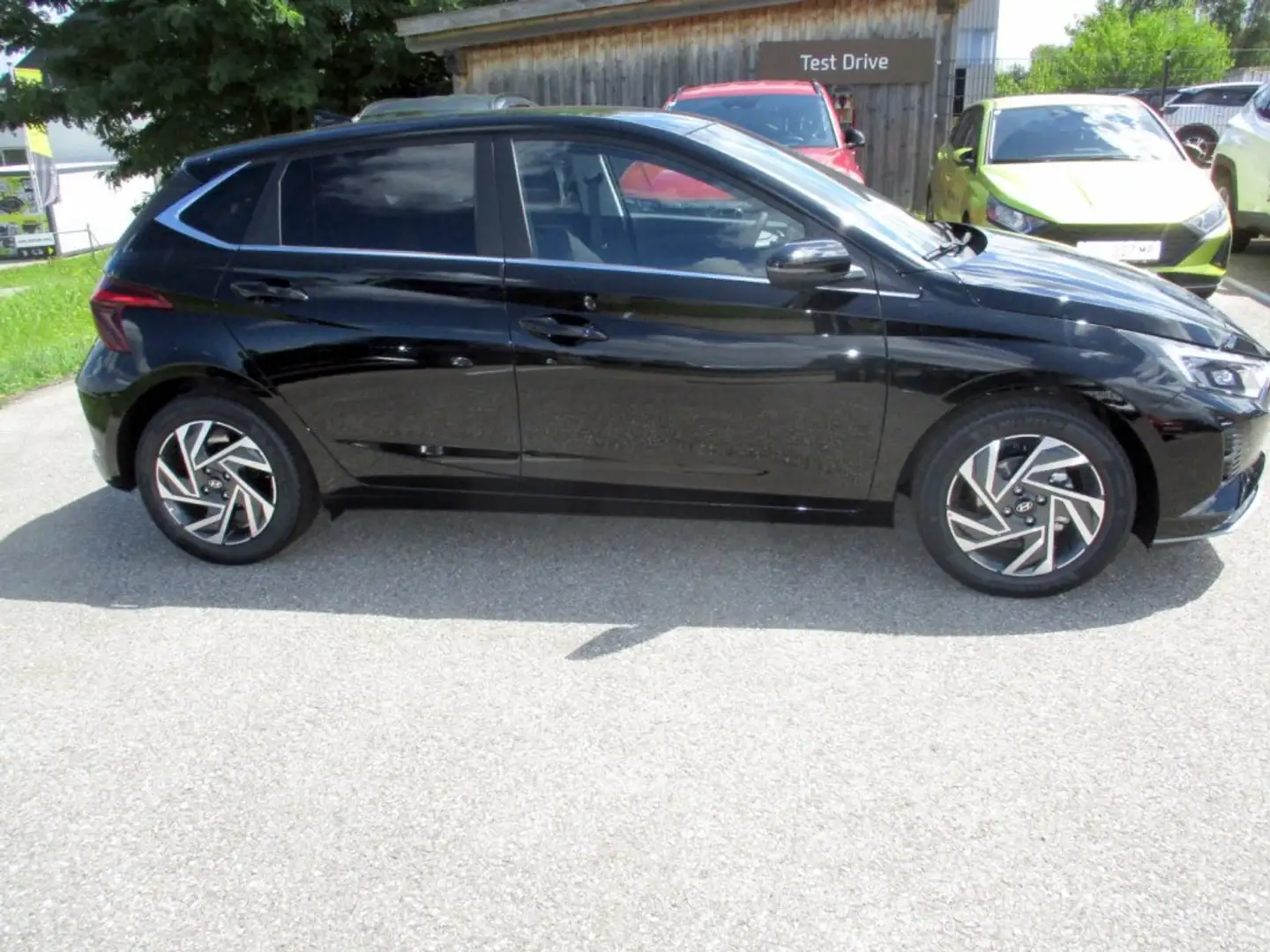 Hyundai i20 (BC3) GO Plus 1.2 MPI b5bu1 Schwarz - 2
