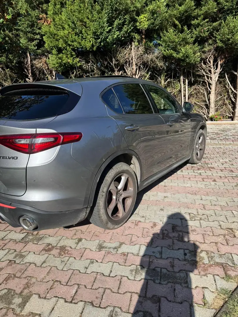 Alfa Romeo Stelvio 2.2 t Super Q4 210cv - 2