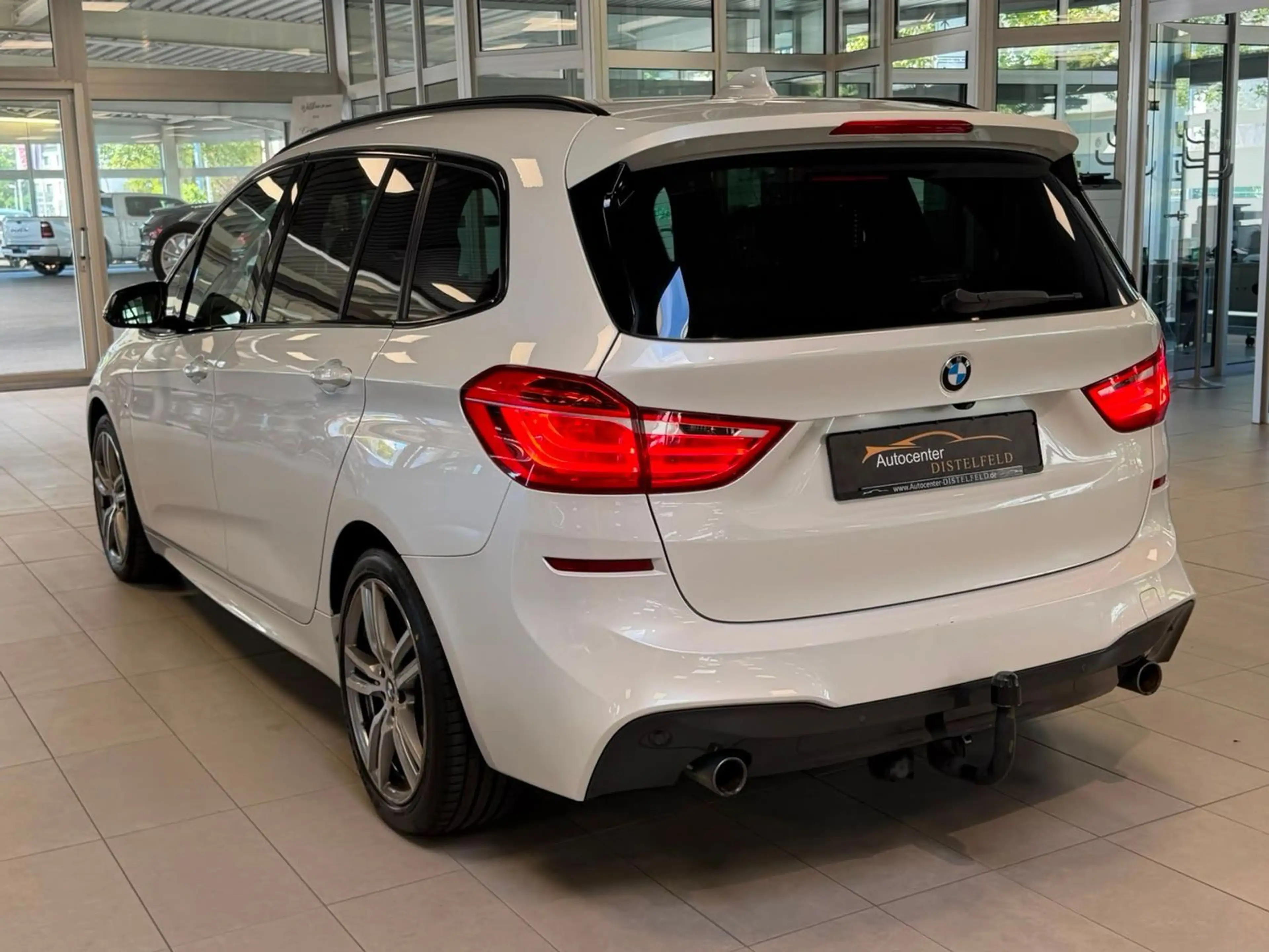BMW 220 d xDrive M Sport HUD AHK 7 Sitze — photo 5