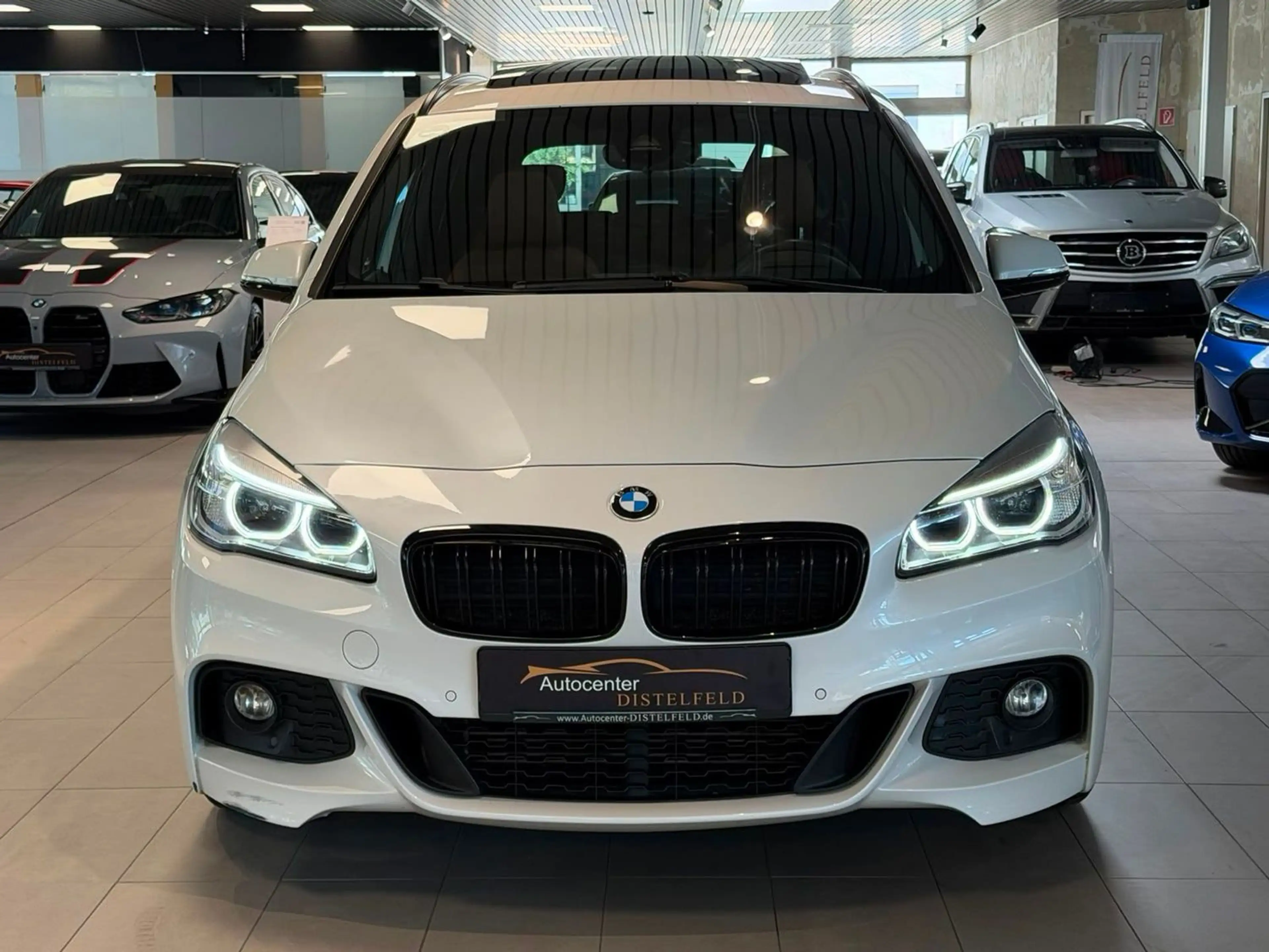 BMW 220 d xDrive M Sport HUD AHK 7 Sitze — photo 2