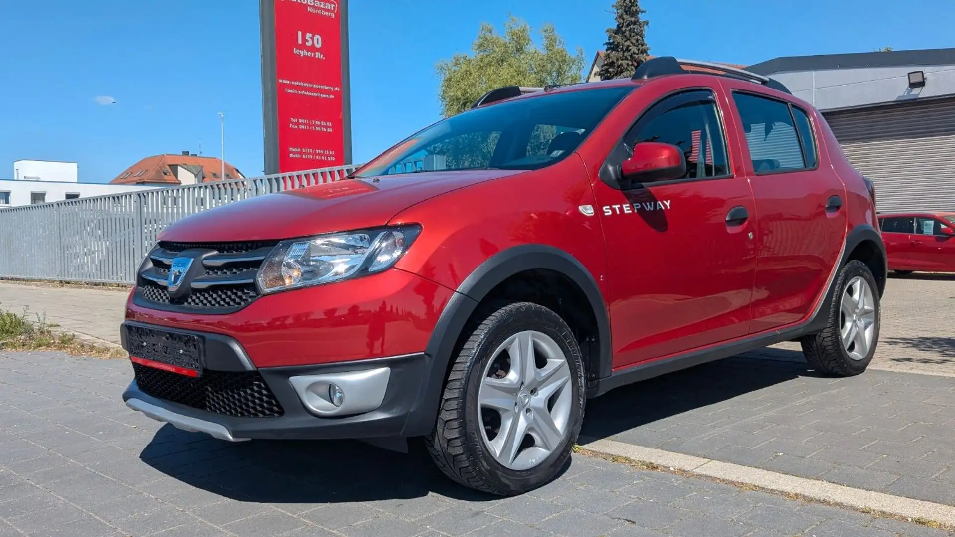 Dacia Sandero II Stepway Prestige erst 62`Tkm / Navi Rot - 1