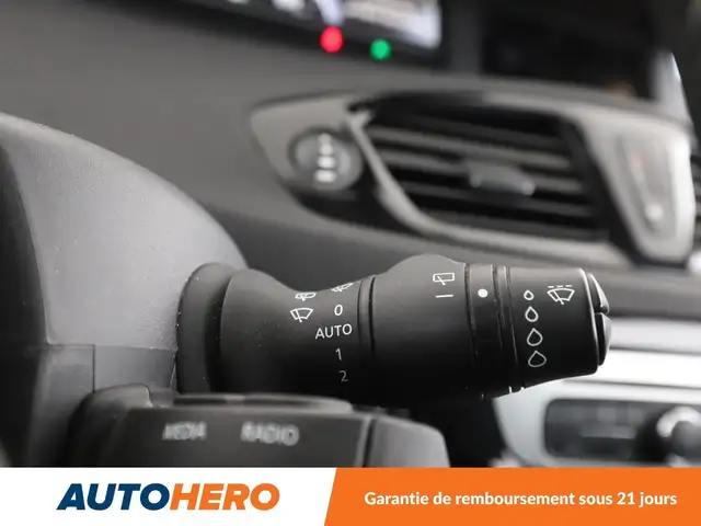Renault Scenic view 25