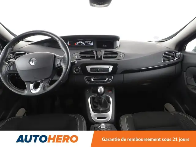 Renault Scenic view 12