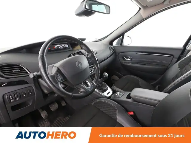 Renault Scenic view 11