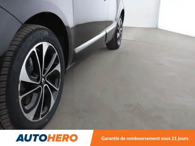 Renault Scenic view 30