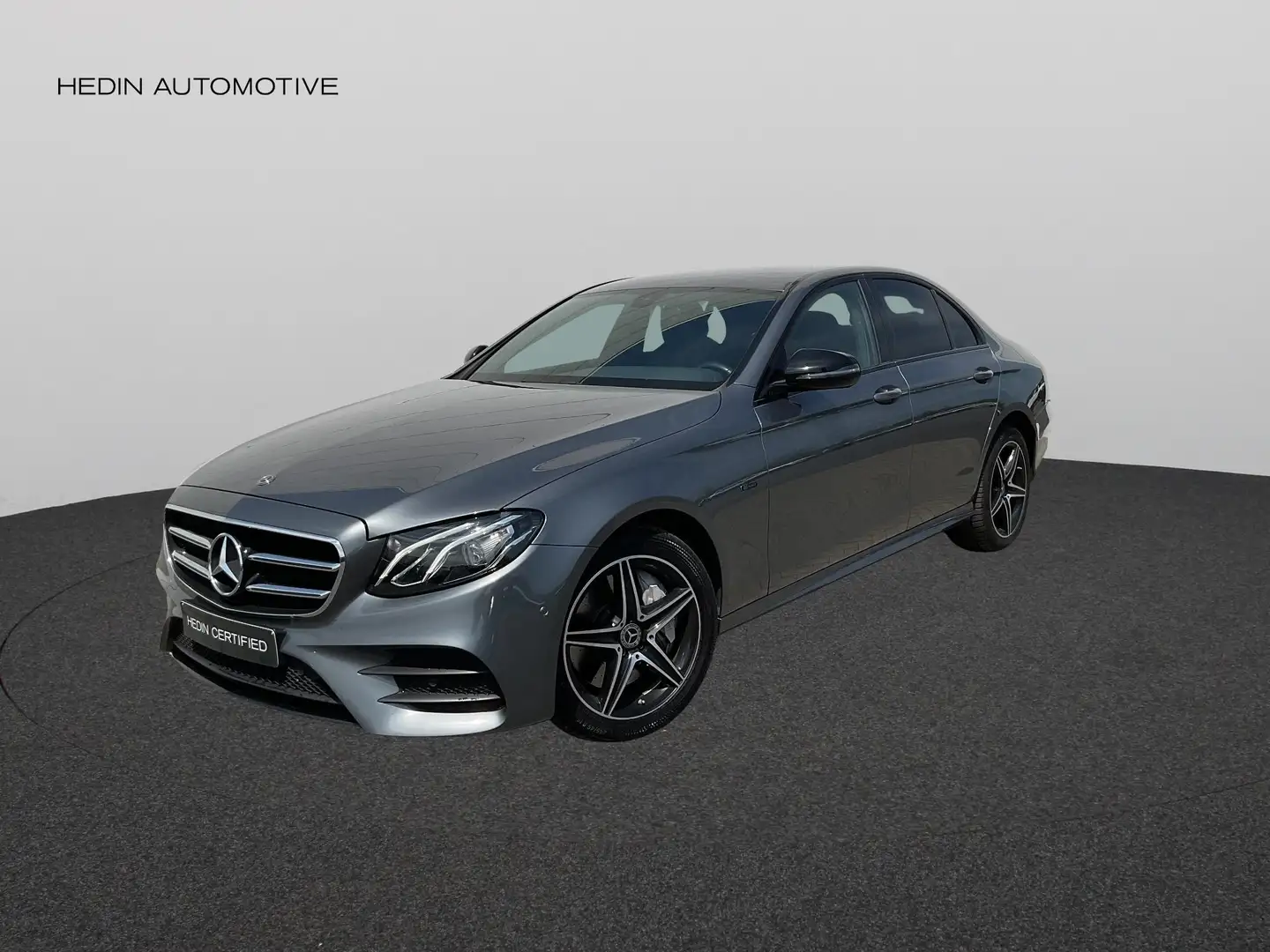 Mercedes-Benz E 300 DE Berline AMG Line | Trekhaak | Dodehoekassistent Grijs - 1