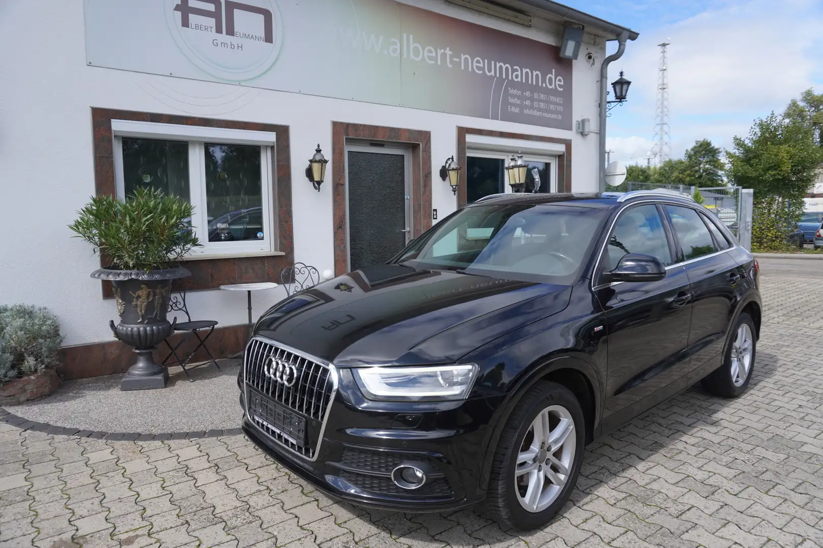 Audi Q3 1.4 TFSI S-LINE Noir - 1