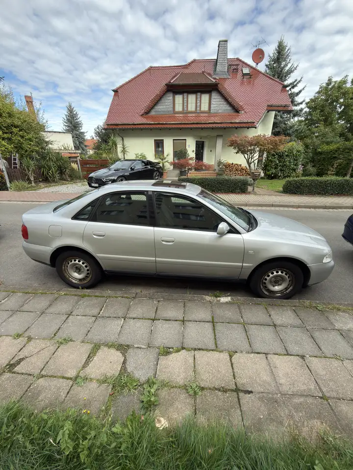 Audi A4 1.8, foto 2
