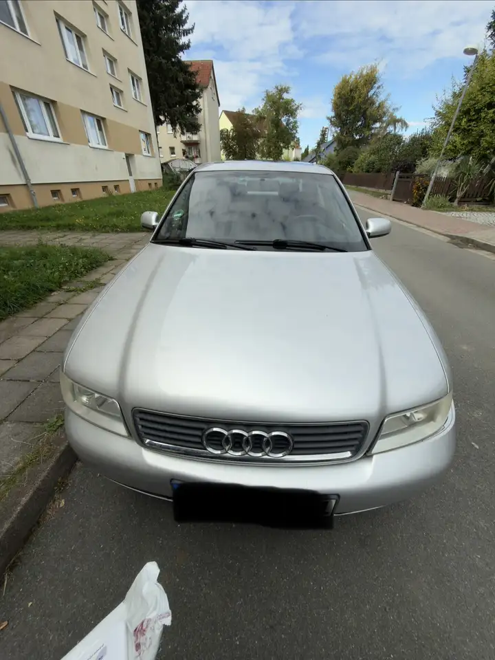 Audi A4 1.8, foto 3