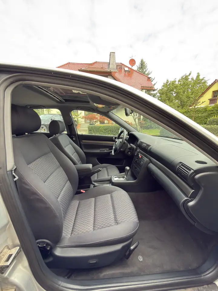 Audi A4 1.8, foto 7