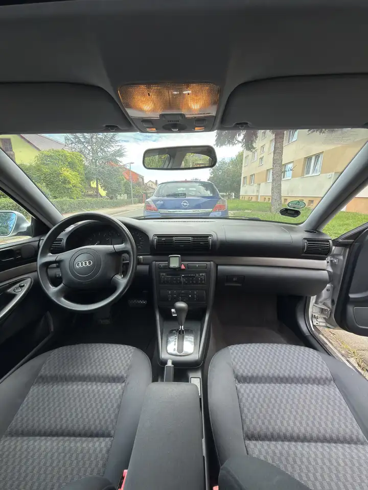 Audi A4 1.8, foto 5