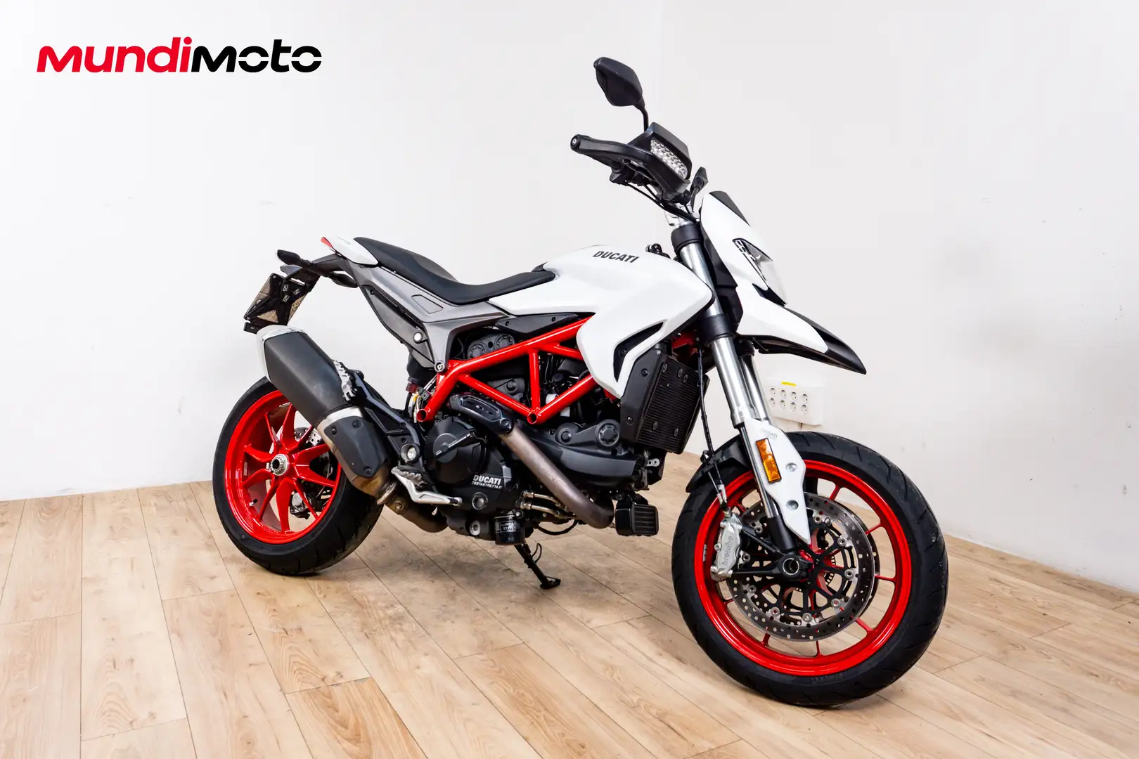 Ducati Hypermotard 939 - 2