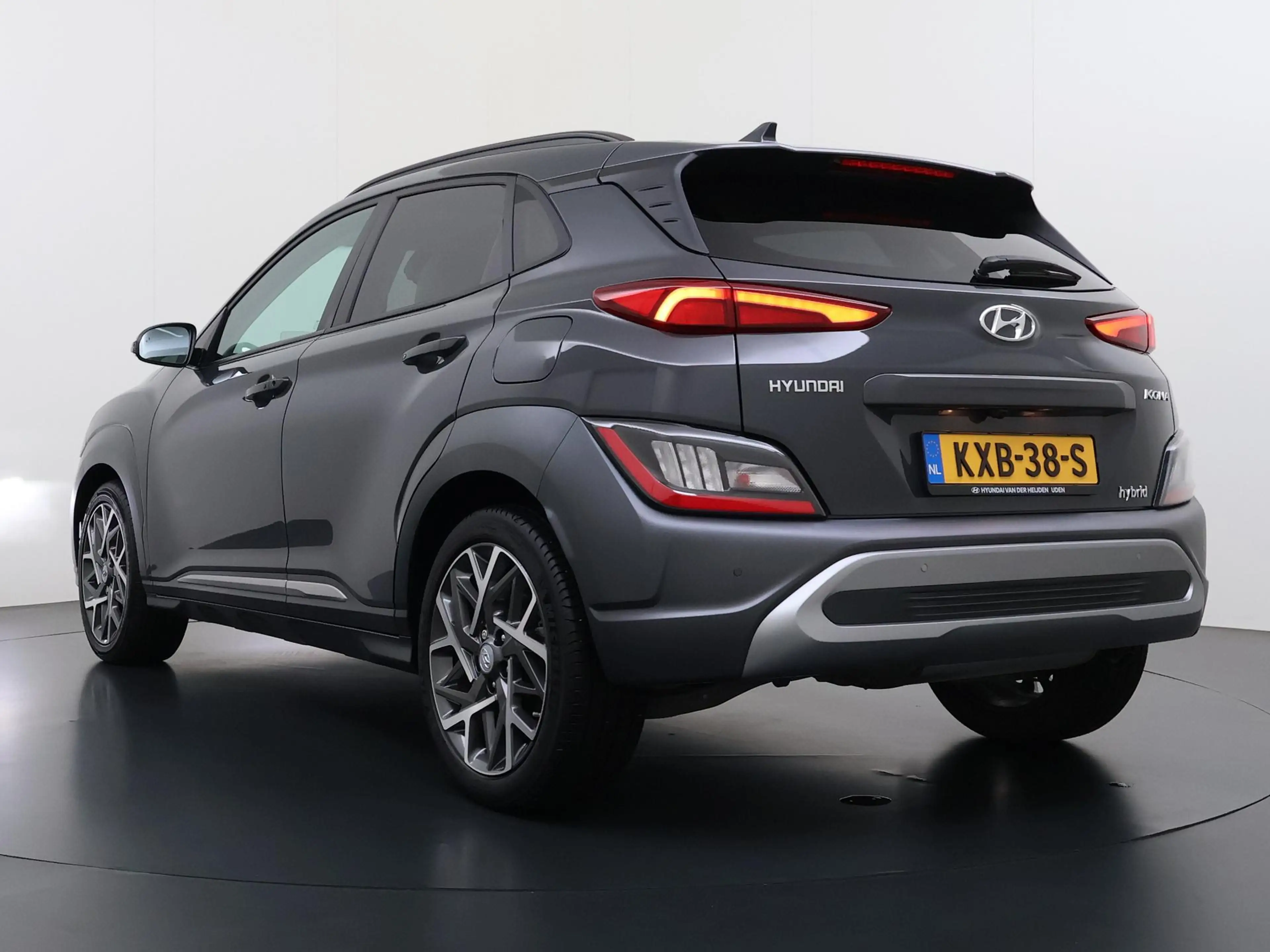 Hyundai KONA 1.6 GDI HEV Premium Sky Full Options — photo 3