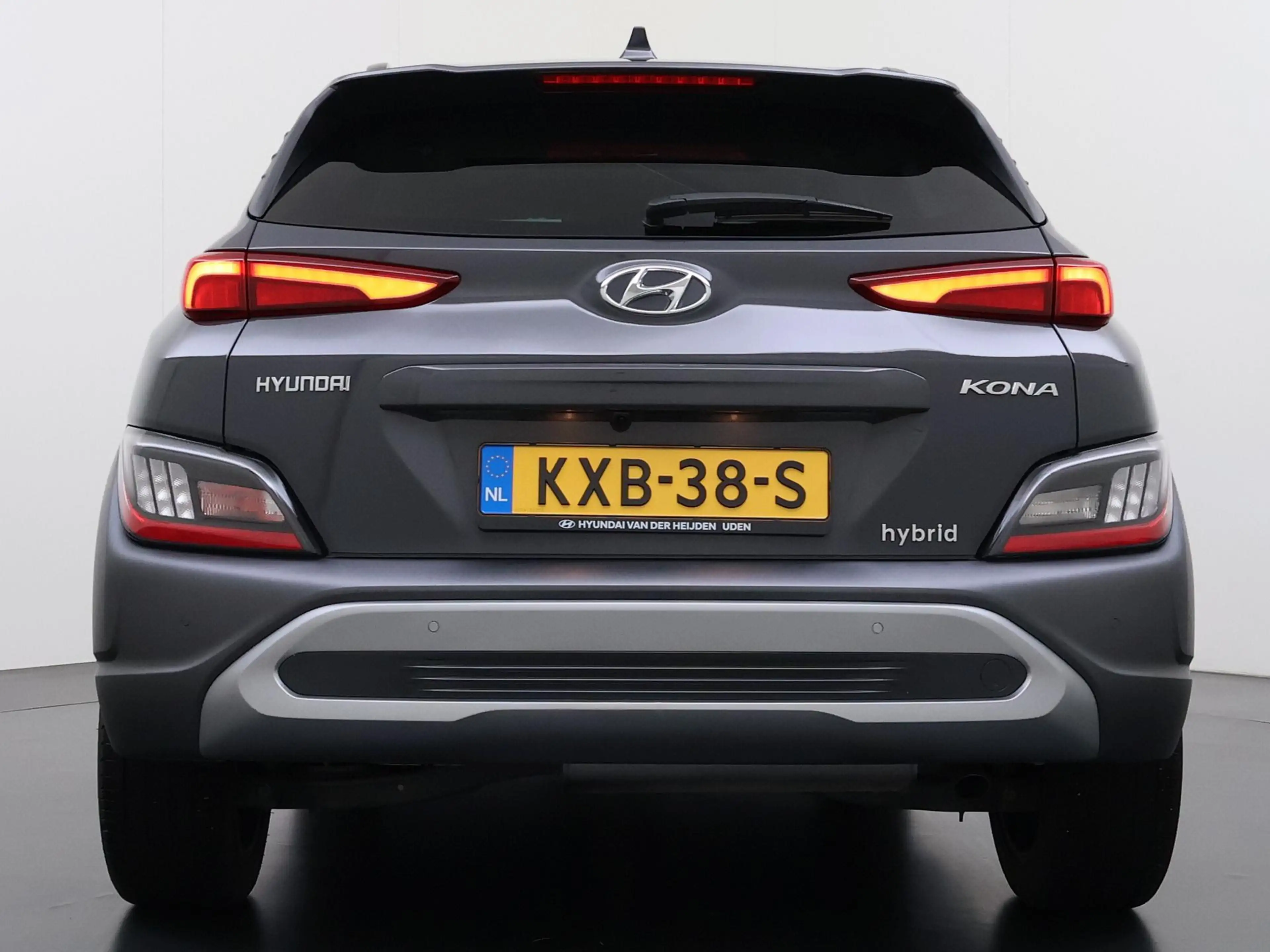 Hyundai KONA 1.6 GDI HEV Premium Sky Full Options — photo 4