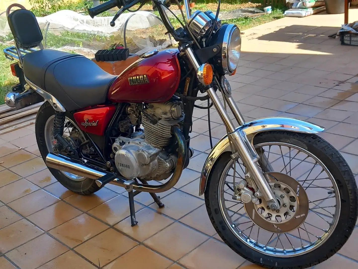 Yamaha SR 250 SPECIAL Rojo - 2