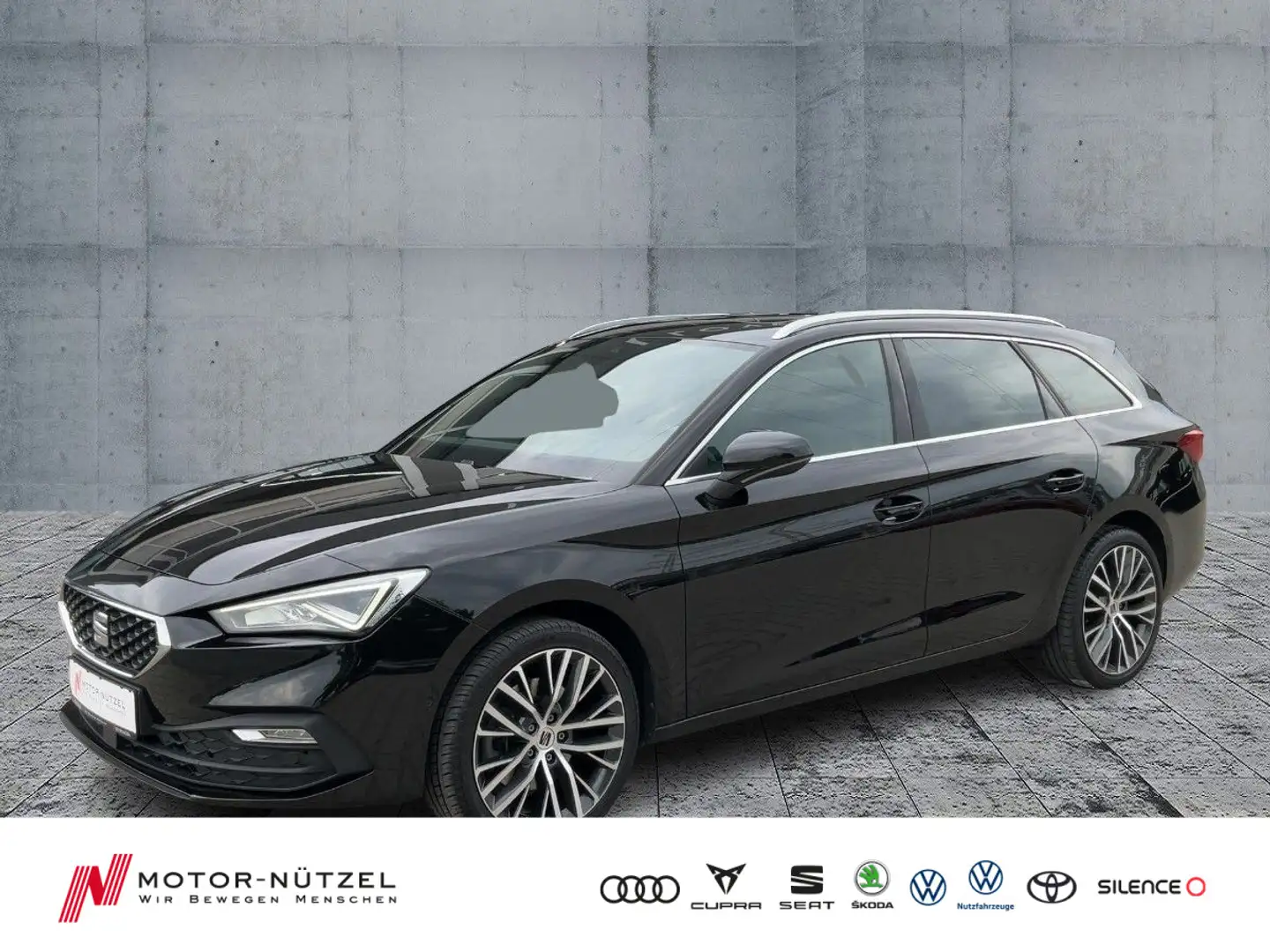 SEAT Leon ST 1.5 eTSI DSG XCELLENCE LED+STDHZG+PANO Zwart - 1