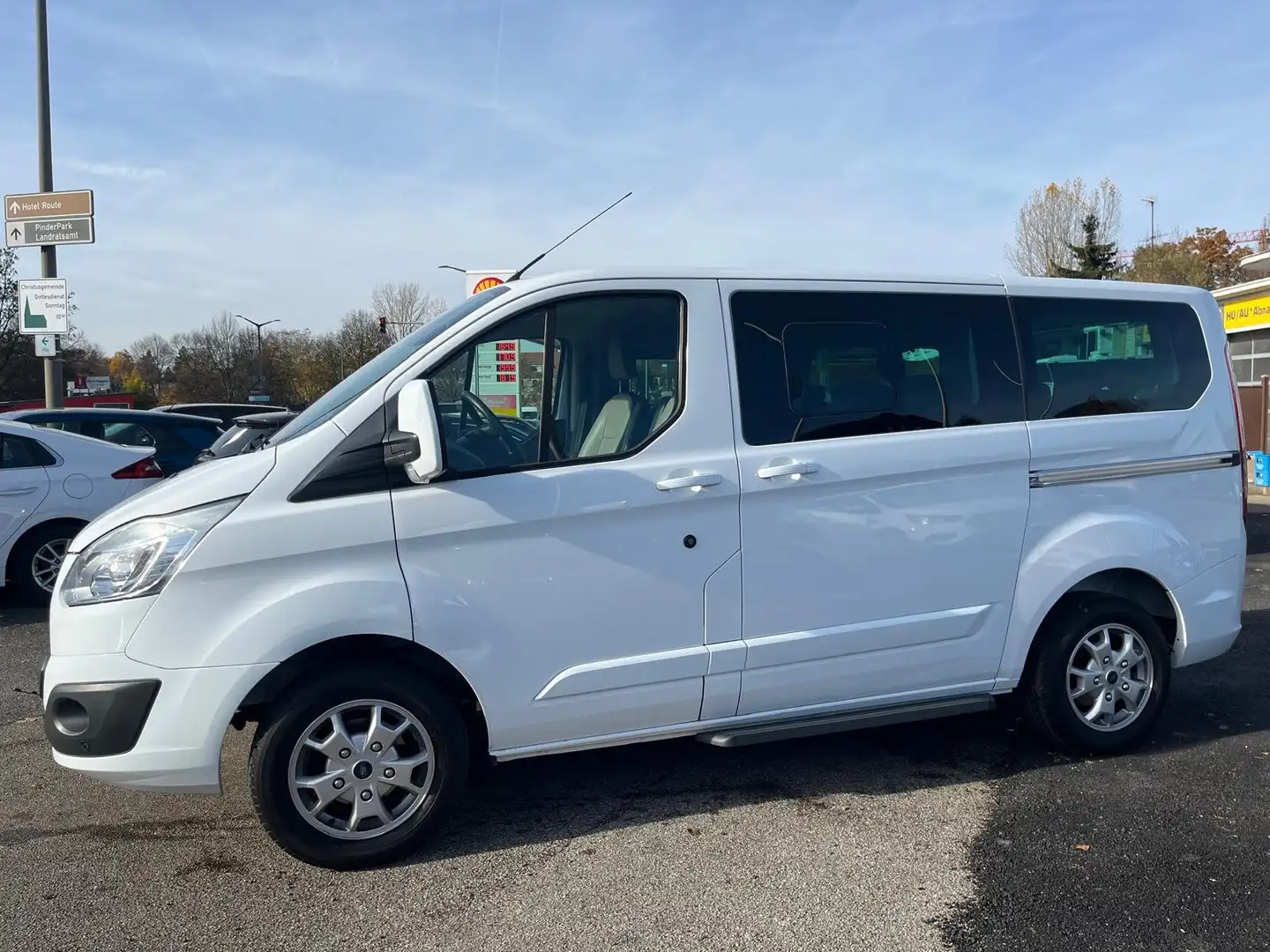 Ford Transit Custom 300 L1 Tourneo Titanium Navi Ledser 8 Sitze Weiß - 1