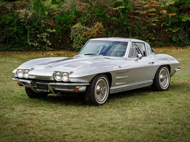 Chevrolet Corvette C2 Split Windows