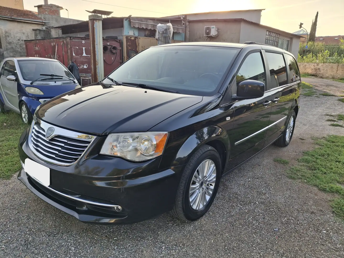 Lancia Voyager 2.8 Turbodiesel Gold 163cv Nero - 1