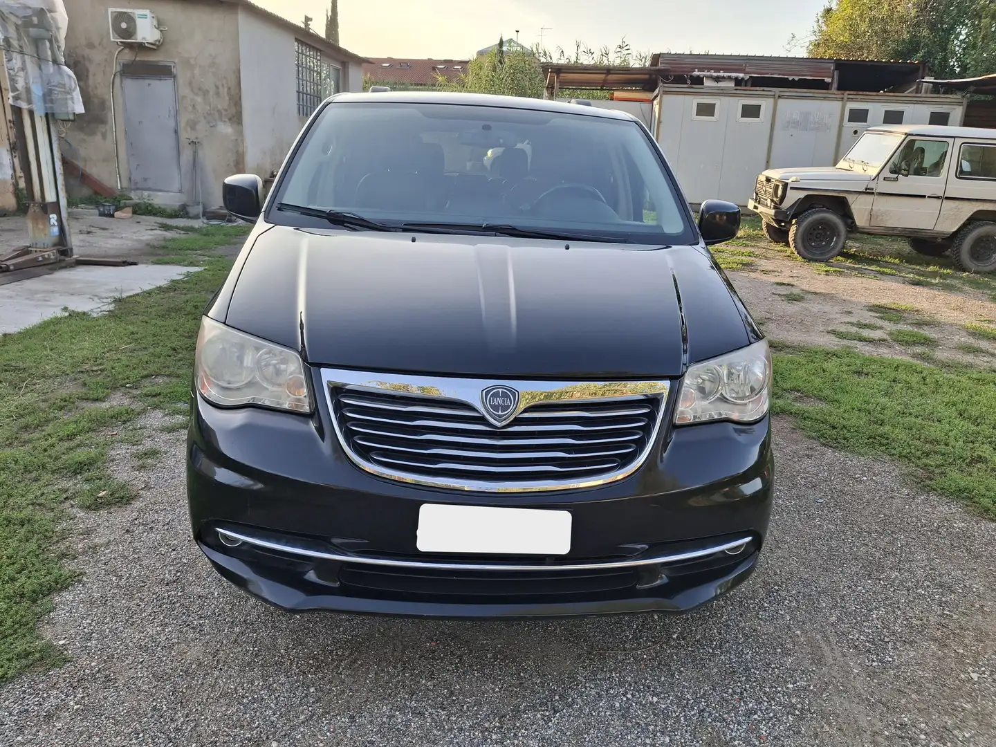 Lancia Voyager 2.8 Turbodiesel Gold 163cv Nero - 2