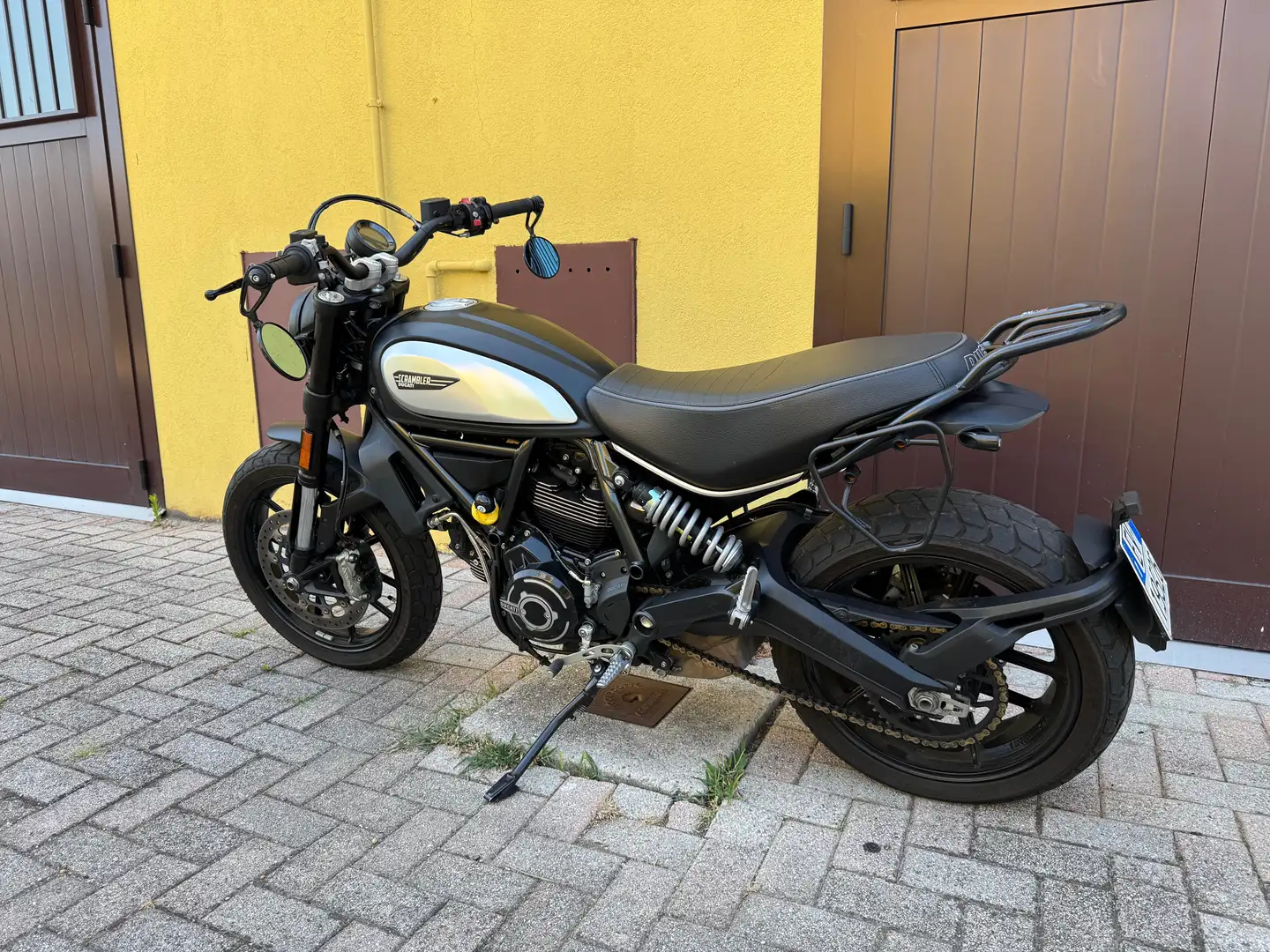 Ducati Scrambler Icon Dark Noir - 2